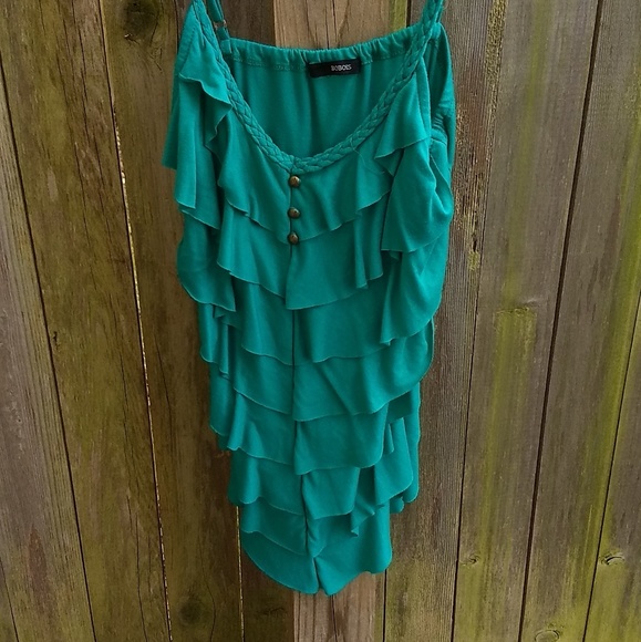Green Ruffle Top size M - Picture 2 of 4